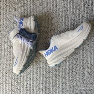 NWT Hoka x FP Movement Clifton 9 Sneakers Size 8